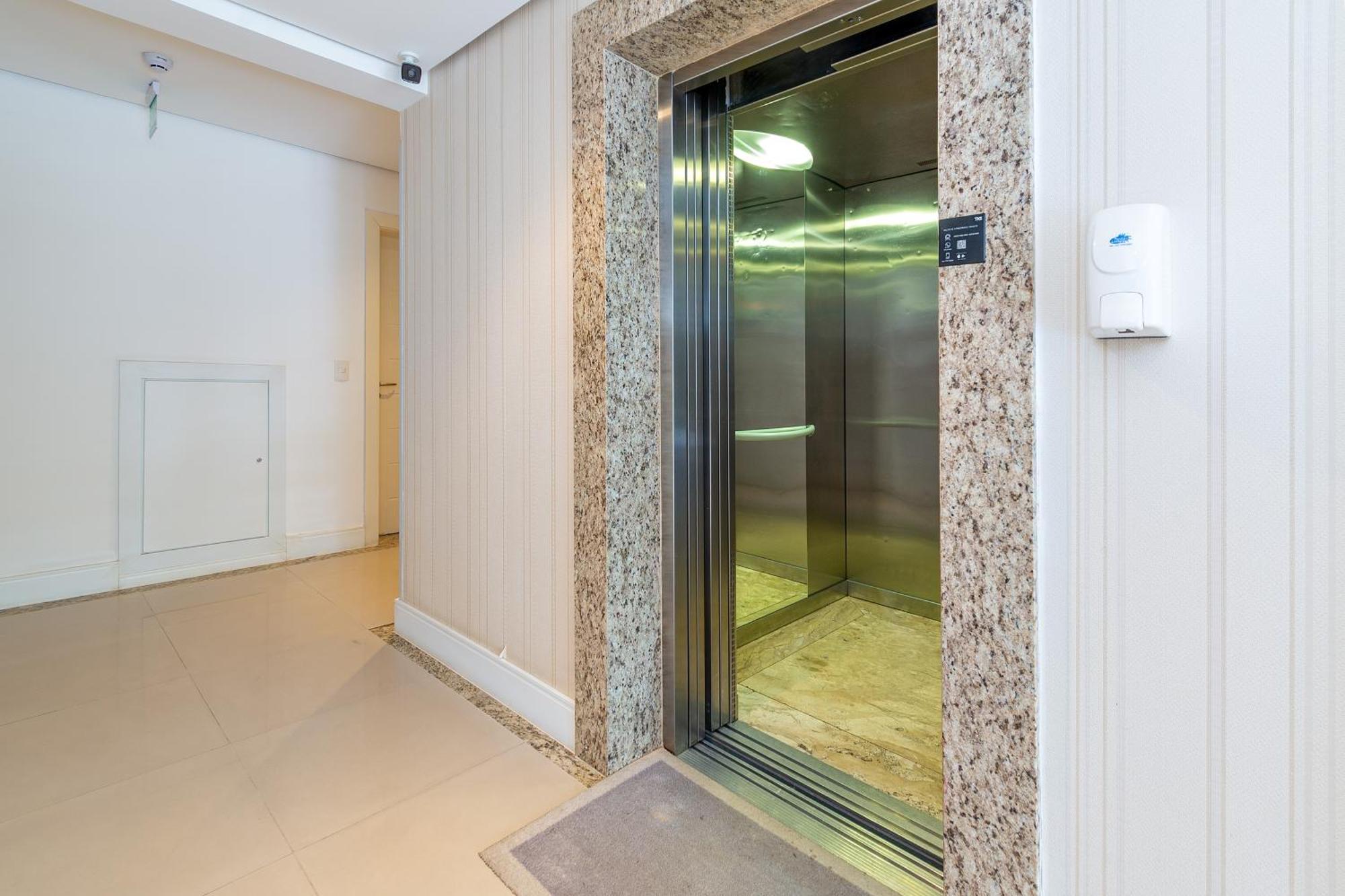Luxuoso Apartamento Central Para 10 Pessoas กรามาโด ภายนอก รูปภาพ